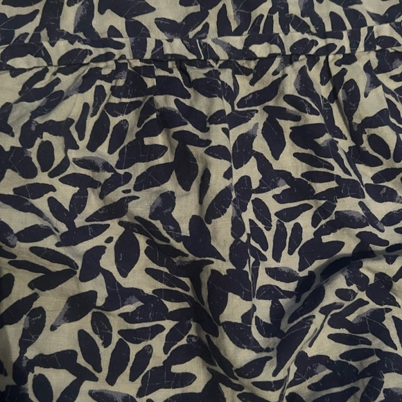 Denver Hayes Blue and White Abstract Blouse - Picture 3 of 5